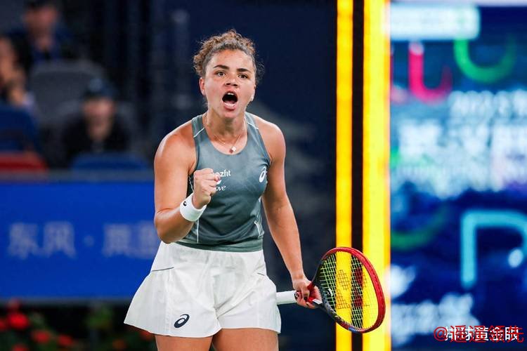 中网女单正赛第4日萨巴伦卡首胜 鲍里妮逆转晋级