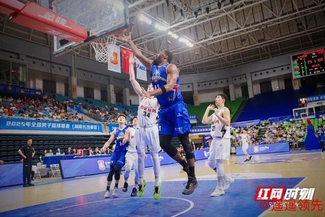 吉林大胜长沙勇胜 姜伟泽13+6 摩尔18+8+5